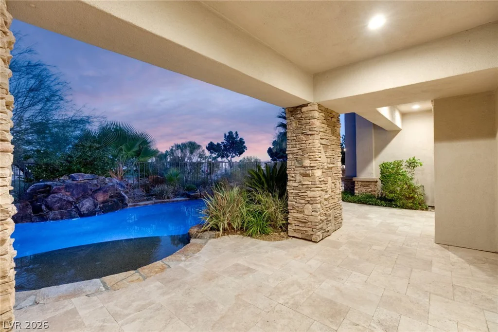 2436 Grassy Spring, Las Vegas, NV 89135