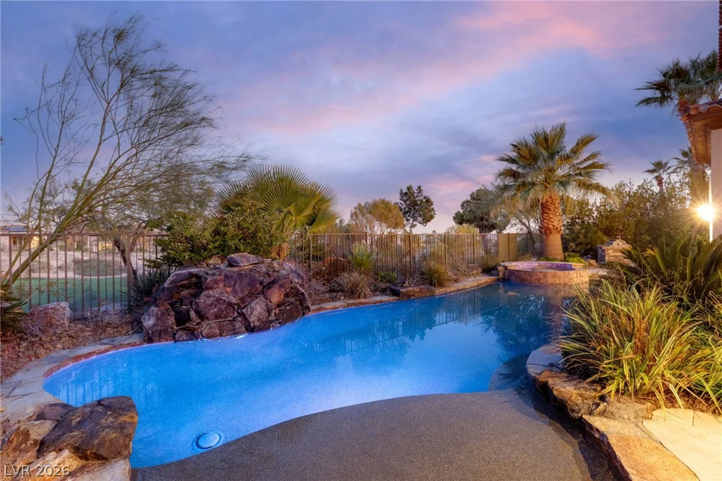 2436 Grassy Spring, Las Vegas, NV 89135