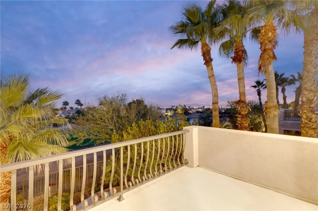 2436 Grassy Spring, Las Vegas, NV 89135