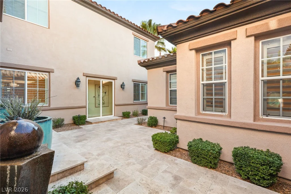 2436 Grassy Spring, Las Vegas, NV 89135