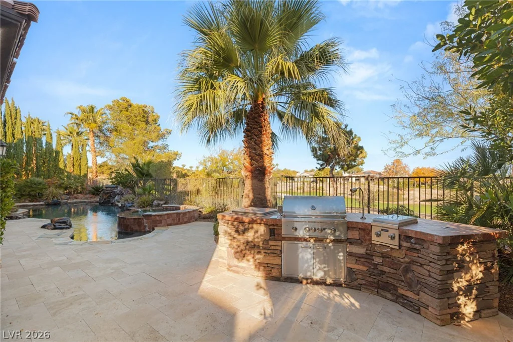 2436 Grassy Spring, Las Vegas, NV 89135