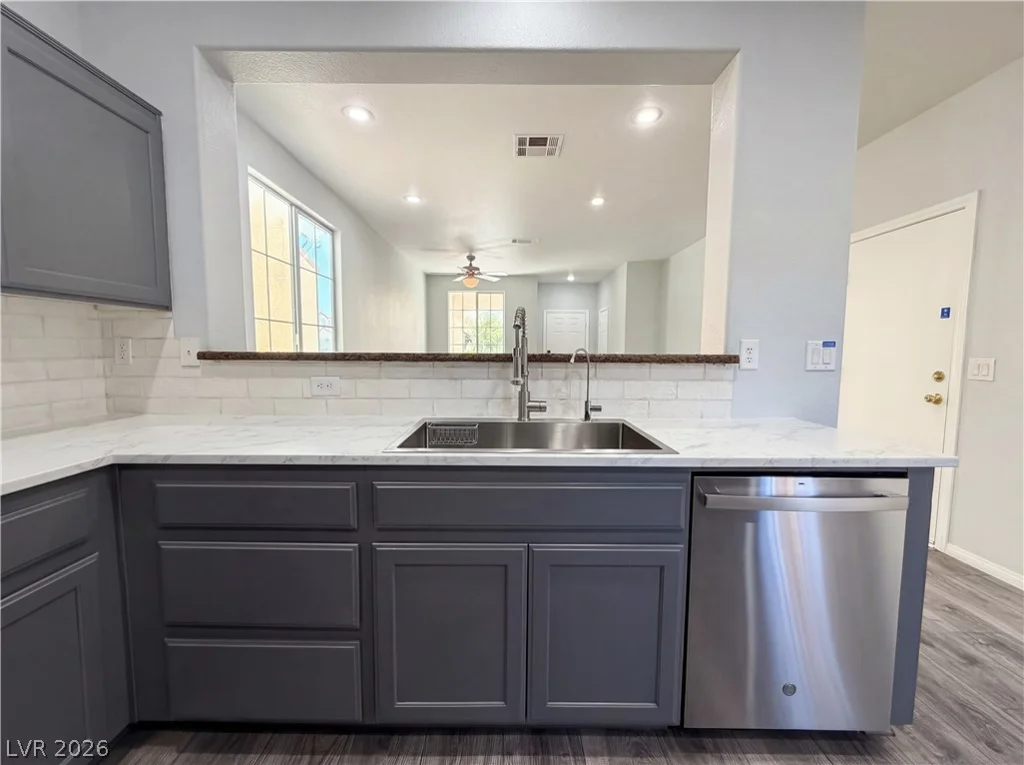 1310 Horizon Village, Las Vegas, NV 89183