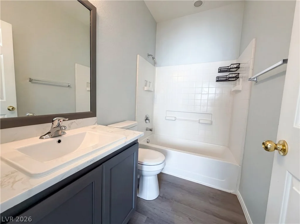 1310 Horizon Village, Las Vegas, NV 89183