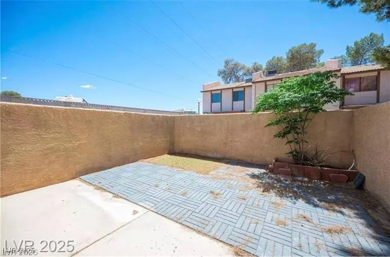 5241 Janfred, Las Vegas, NV 89103