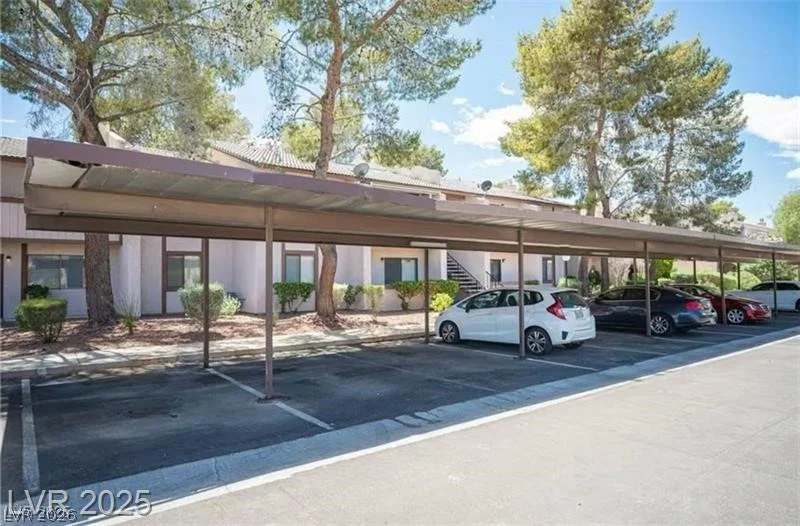 5241 Janfred, Las Vegas, NV 89103