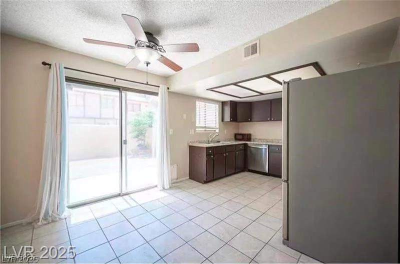 5241 Janfred, Las Vegas, NV 89103