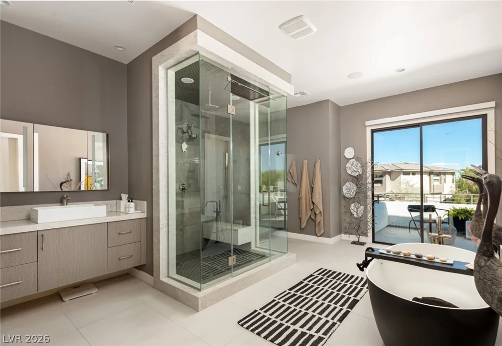 19 MOONFIRE, Las Vegas, NV 89135