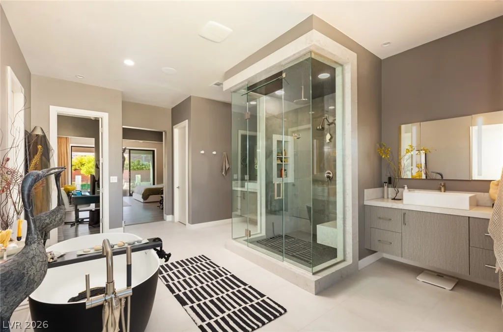 19 MOONFIRE, Las Vegas, NV 89135