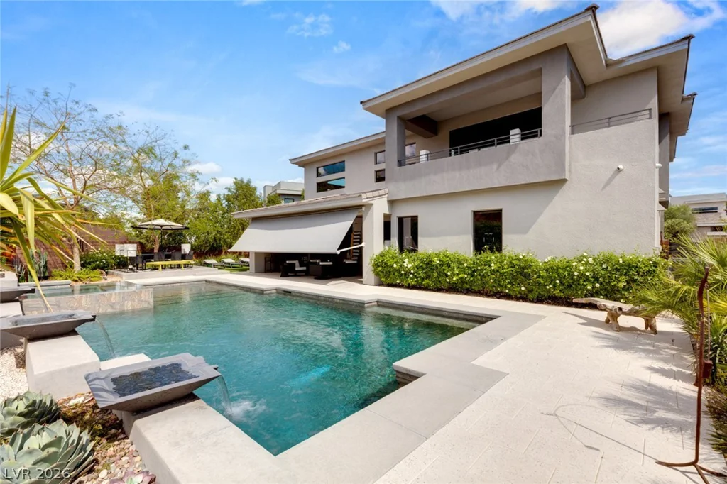 19 MOONFIRE, Las Vegas, NV 89135