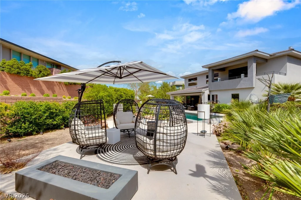 19 MOONFIRE, Las Vegas, NV 89135