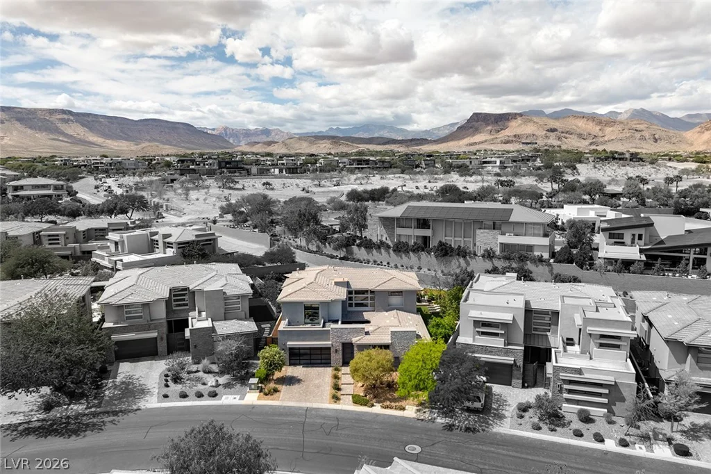 19 MOONFIRE, Las Vegas, NV 89135