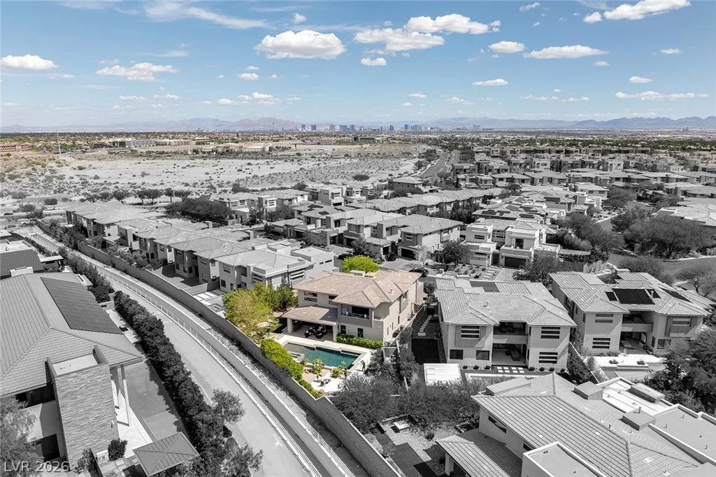 19 MOONFIRE, Las Vegas, NV 89135