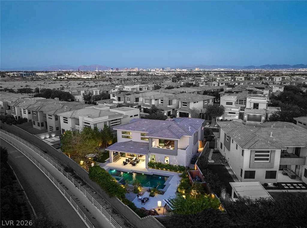 19 MOONFIRE, Las Vegas, NV 89135