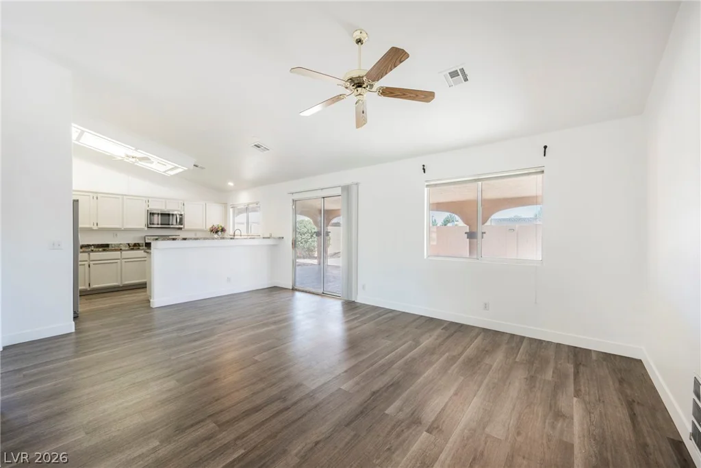 360 Evan Picone, Henderson, NV 89014