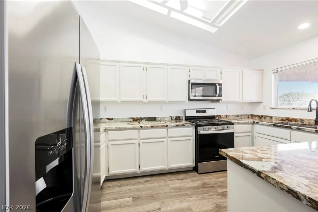 360 Evan Picone, Henderson, NV 89014