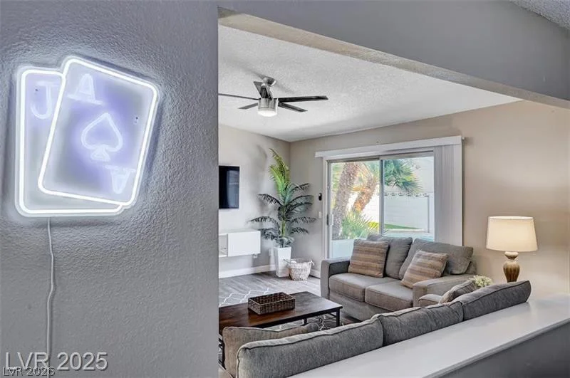 3750 Florrie, Las Vegas, NV 89121