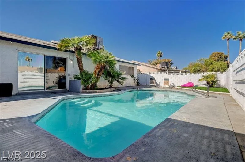 3750 Florrie, Las Vegas, NV 89121