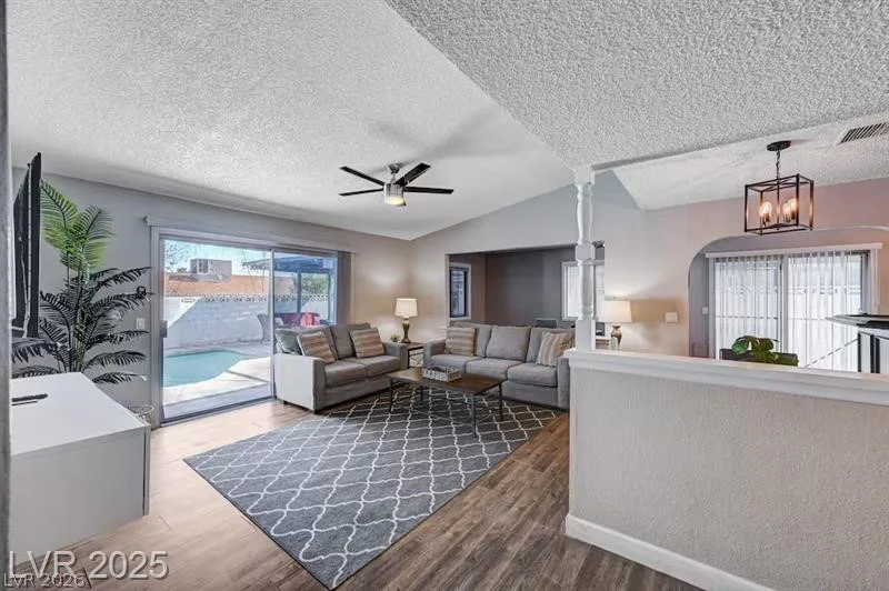 3750 Florrie, Las Vegas, NV 89121