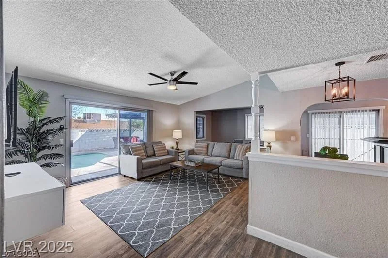 3750 Florrie, Las Vegas, NV 89121