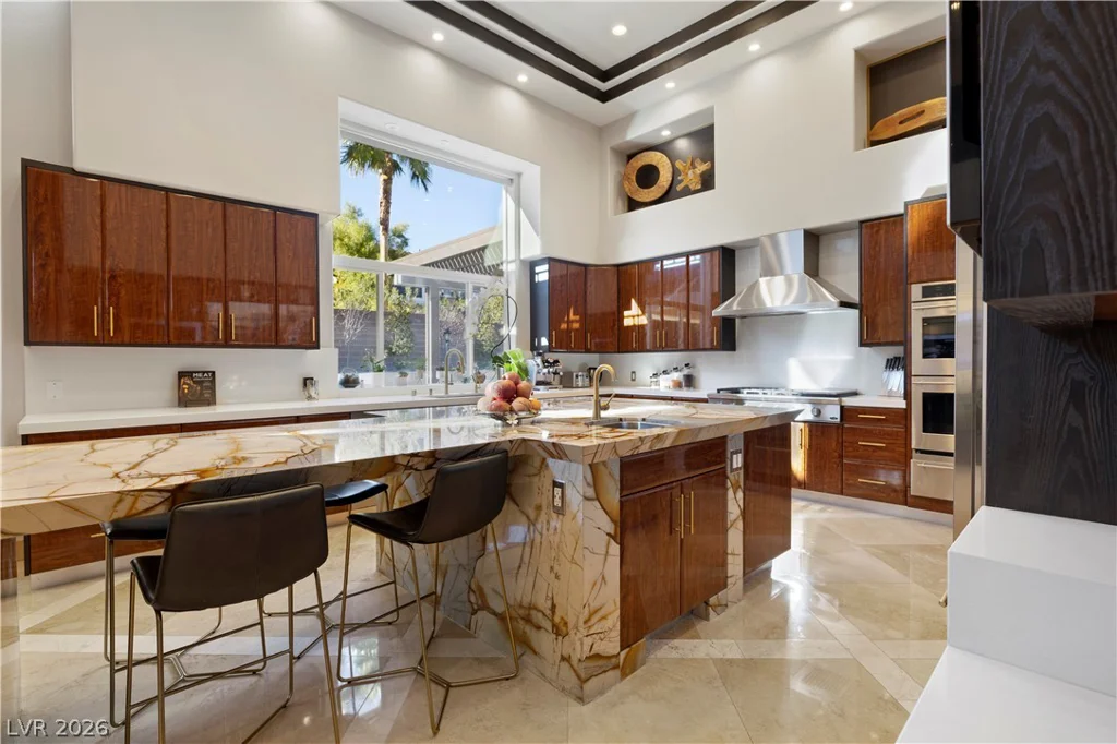 9624 Grand Isle, Las Vegas, NV 89144