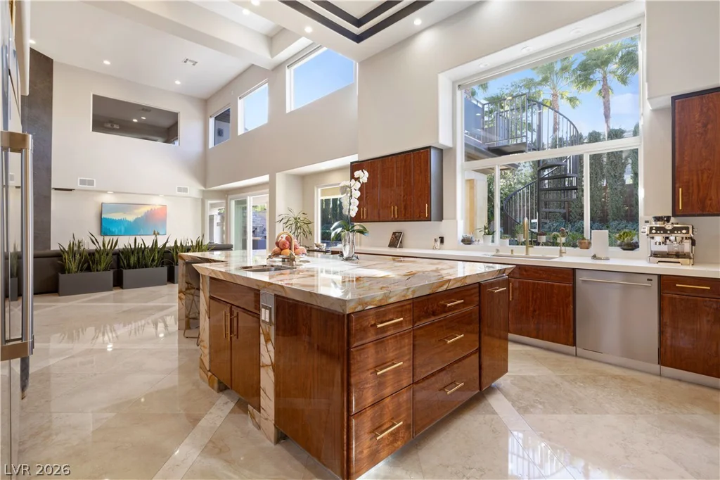 9624 Grand Isle, Las Vegas, NV 89144