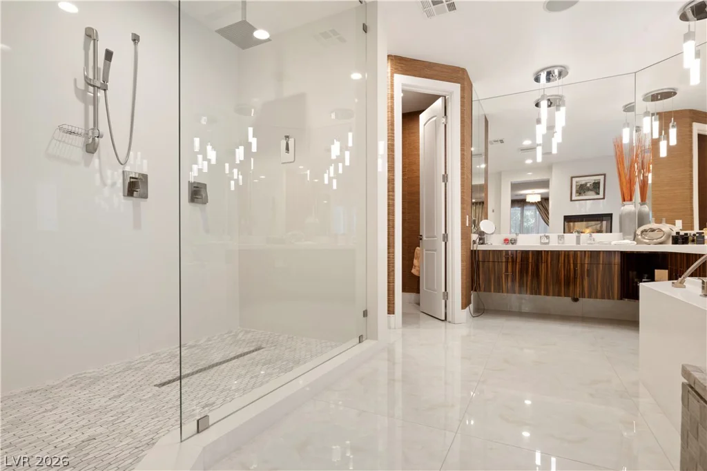 9624 Grand Isle, Las Vegas, NV 89144