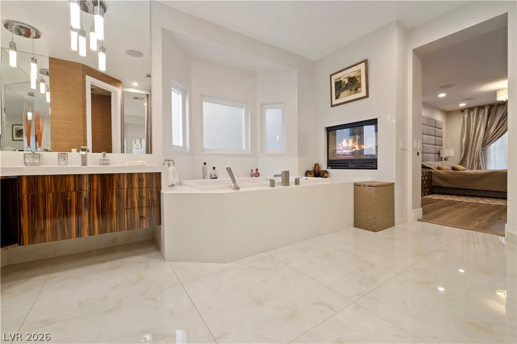 9624 Grand Isle, Las Vegas, NV 89144
