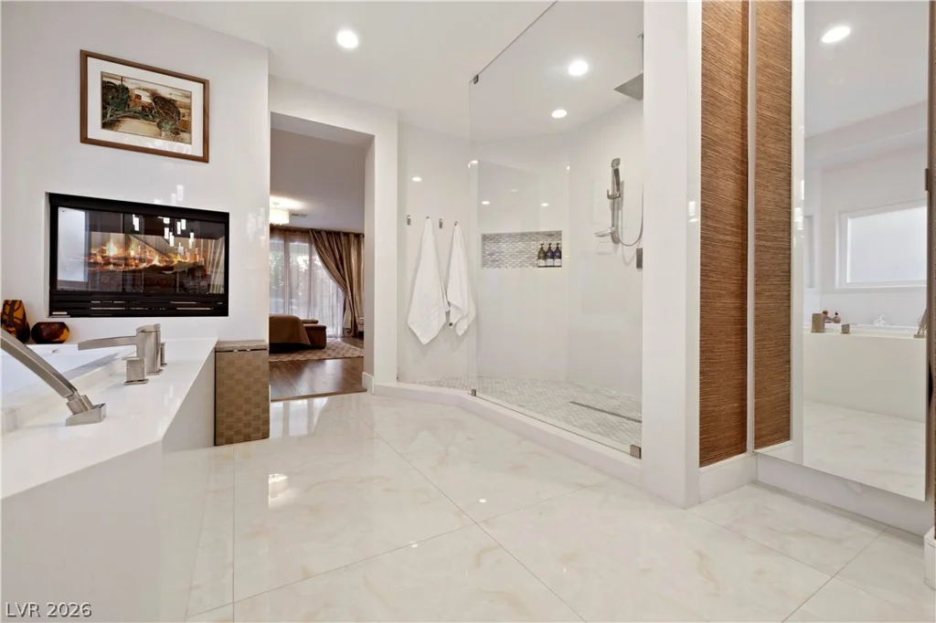 9624 Grand Isle, Las Vegas, NV 89144