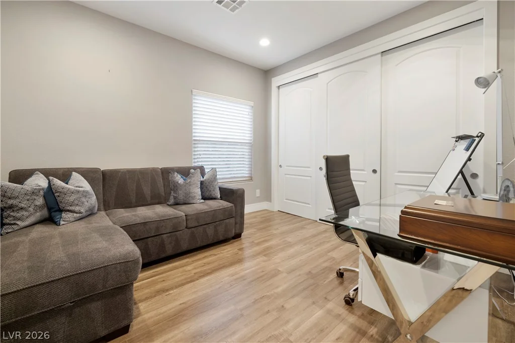 9624 Grand Isle, Las Vegas, NV 89144