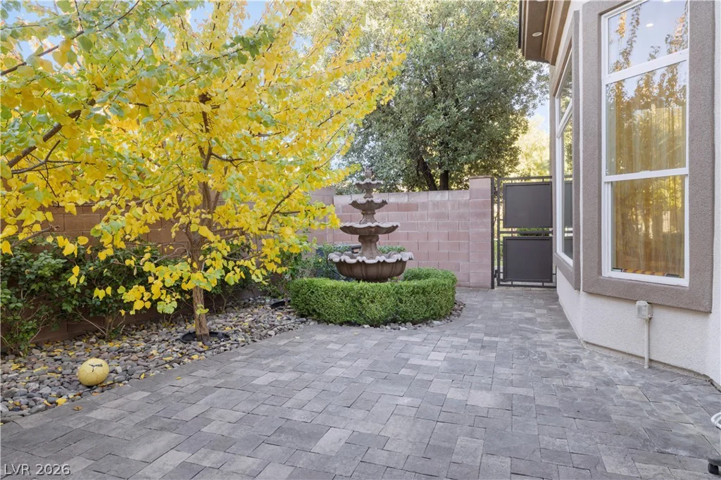 9624 Grand Isle, Las Vegas, NV 89144