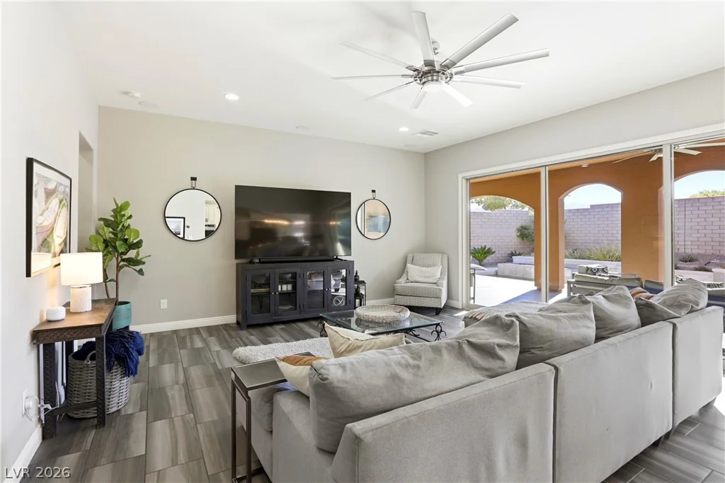 497 Paso De Montana, Las Vegas, NV 89138