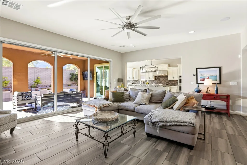 497 Paso De Montana, Las Vegas, NV 89138