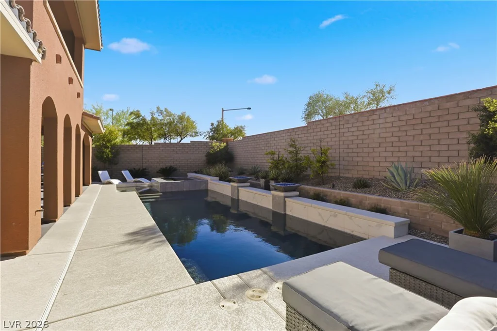 497 Paso De Montana, Las Vegas, NV 89138