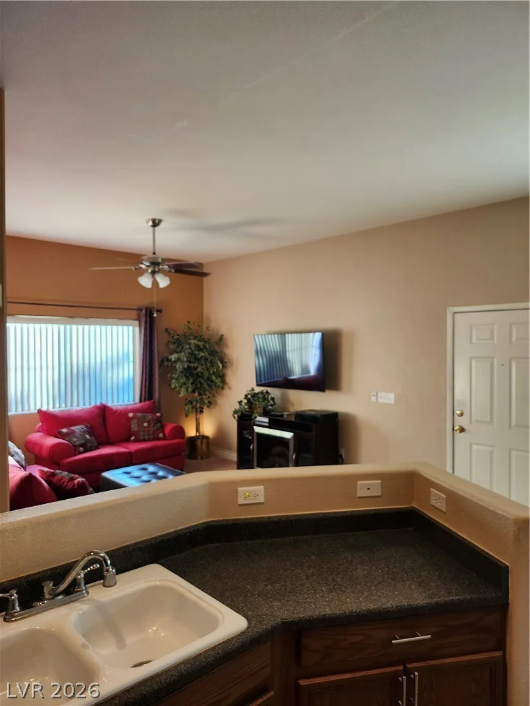 9303 Gilcrease, Las Vegas, NV 89149
