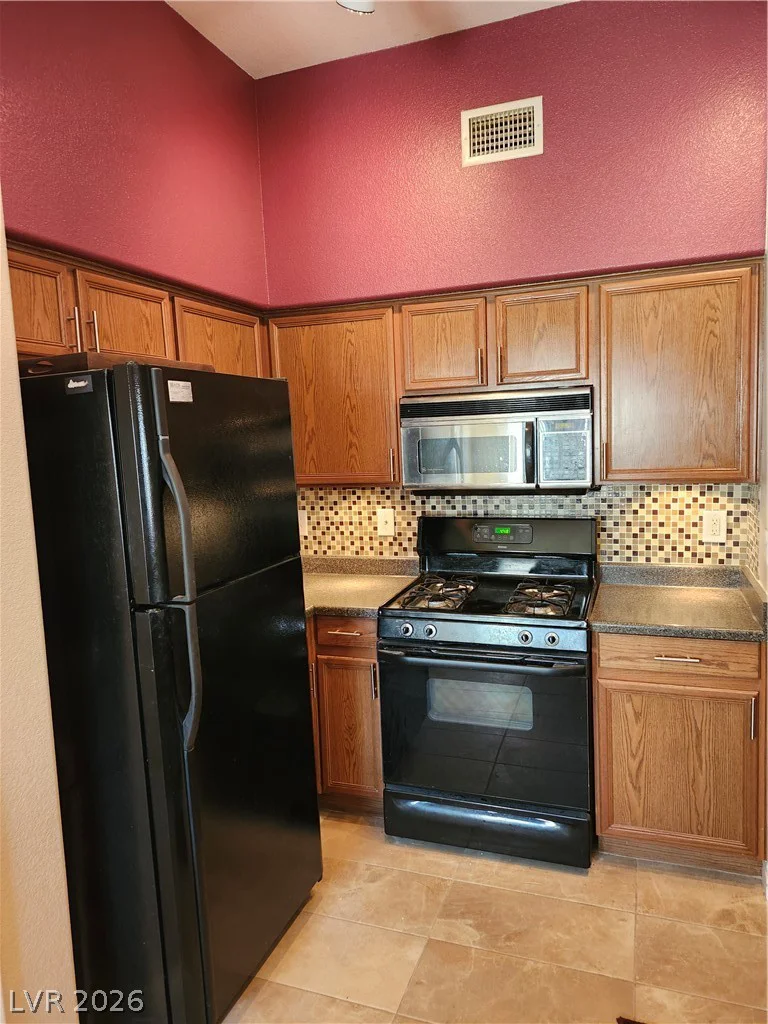 9303 Gilcrease, Las Vegas, NV 89149