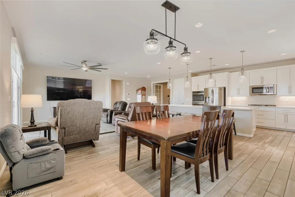 394 Wilbur Jurden, Henderson, NV 89011