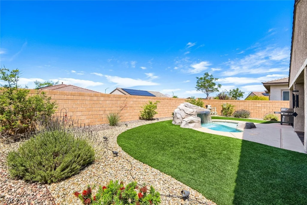 394 Wilbur Jurden, Henderson, NV 89011