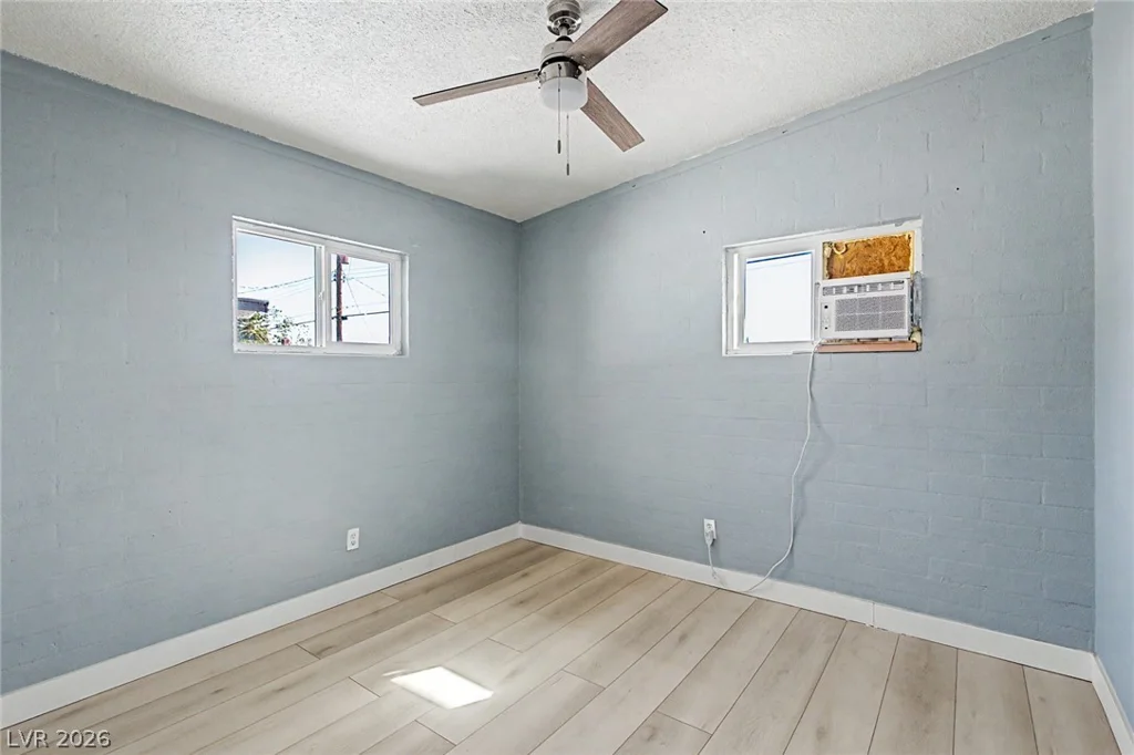 104 Stanford, Las Vegas, NV 89107