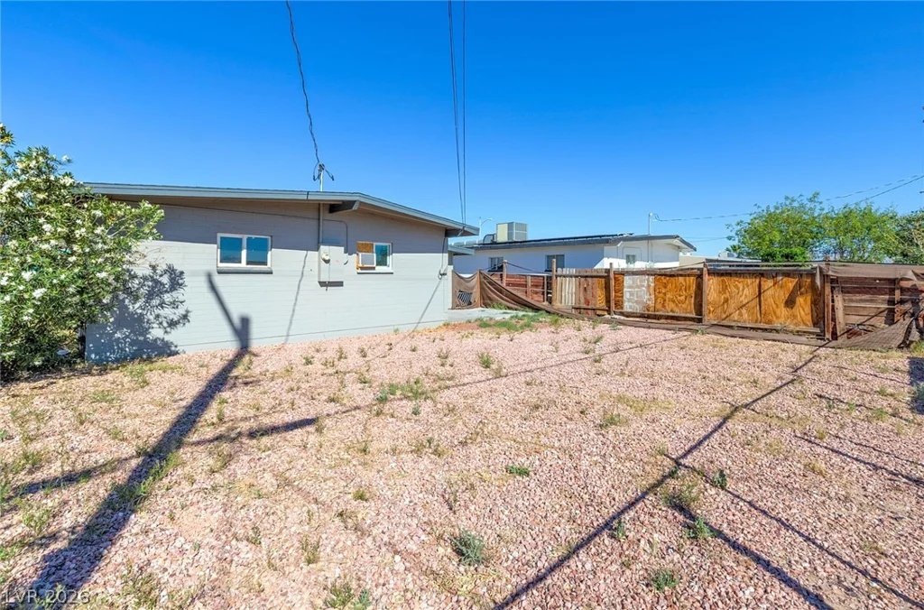 104 Stanford, Las Vegas, NV 89107