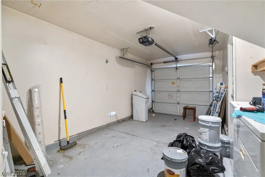 10388 Midseason Mist, Las Vegas, NV 89183