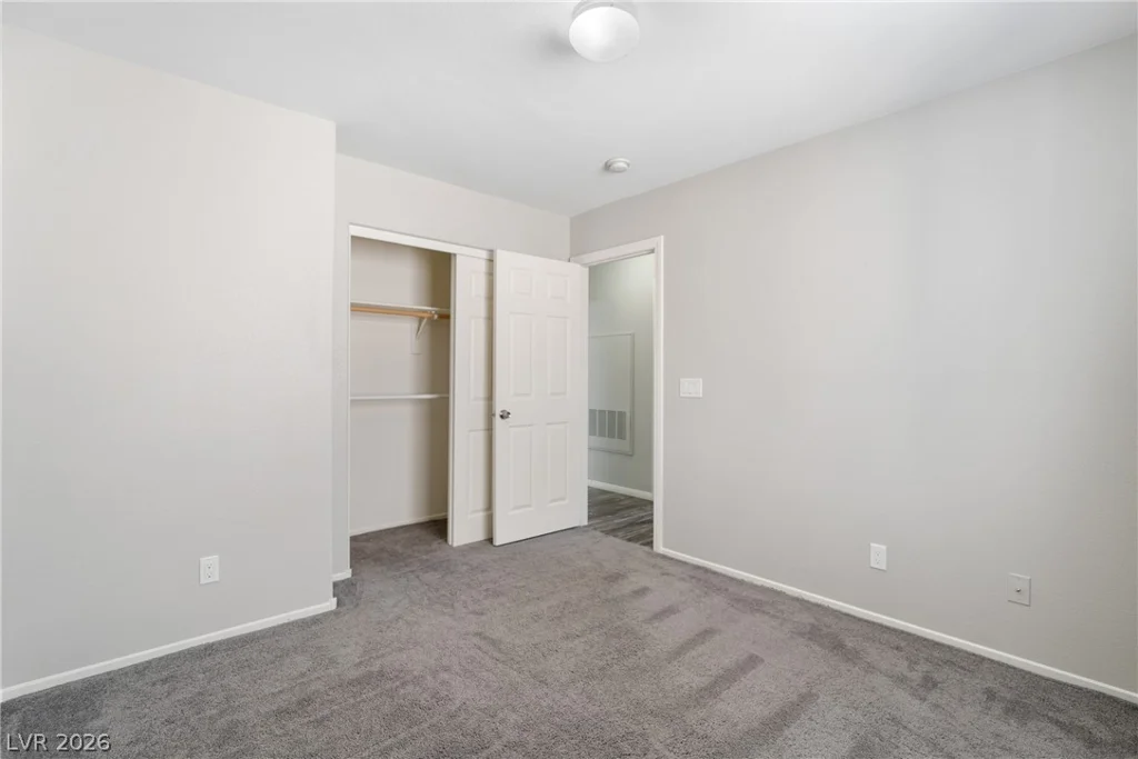 10388 Midseason Mist, Las Vegas, NV 89183