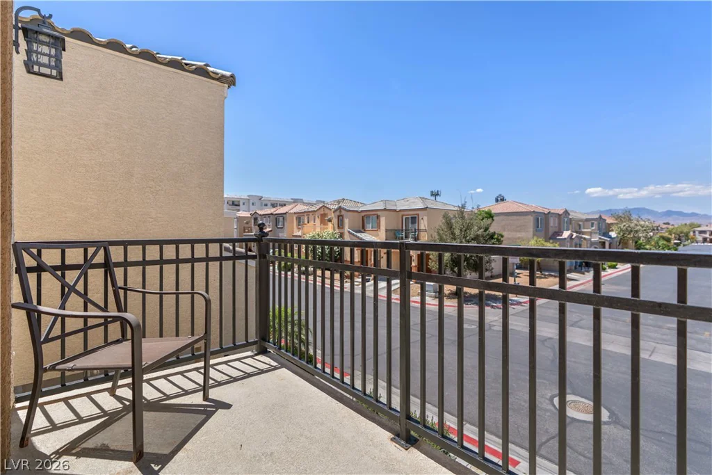 10388 Midseason Mist, Las Vegas, NV 89183