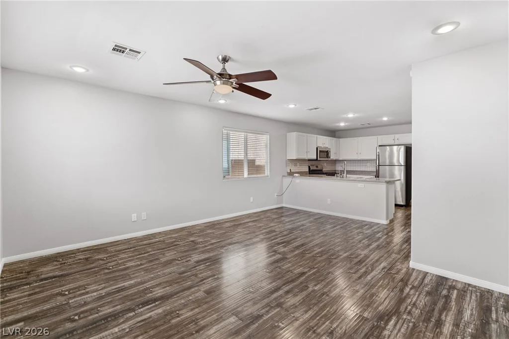10388 Midseason Mist, Las Vegas, NV 89183