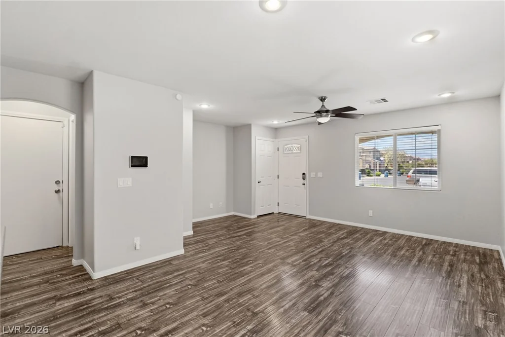 10388 Midseason Mist, Las Vegas, NV 89183