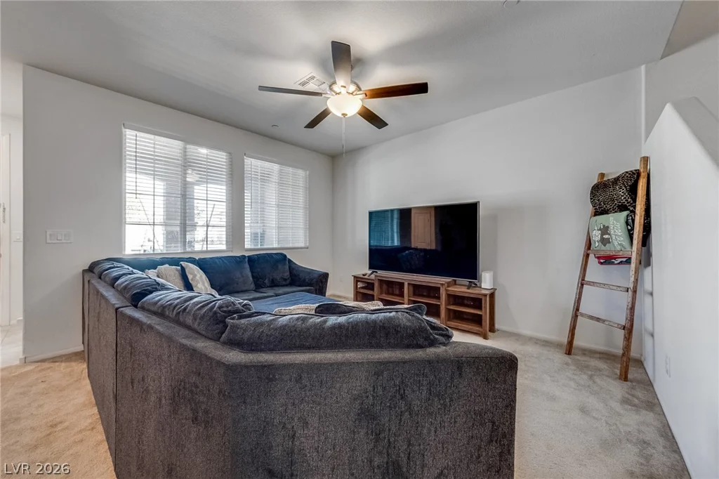 937 Mineral Wells, North Las Vegas, NV 89086