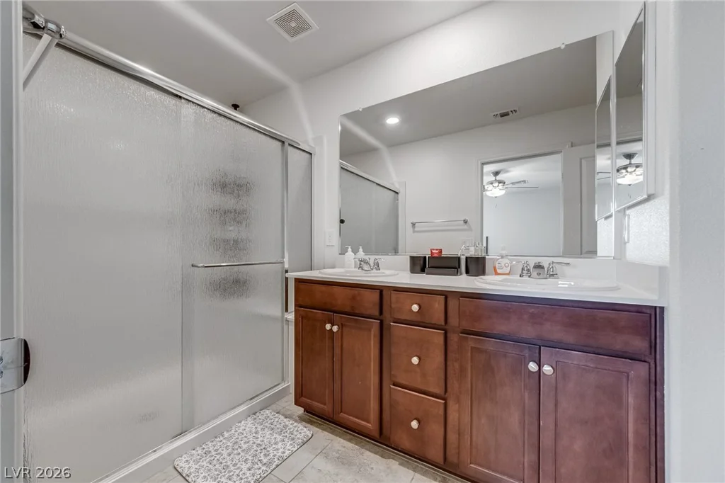 937 Mineral Wells, North Las Vegas, NV 89086