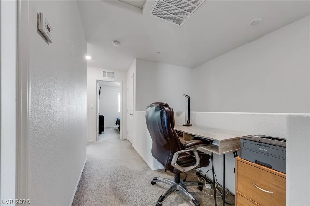 937 Mineral Wells, North Las Vegas, NV 89086