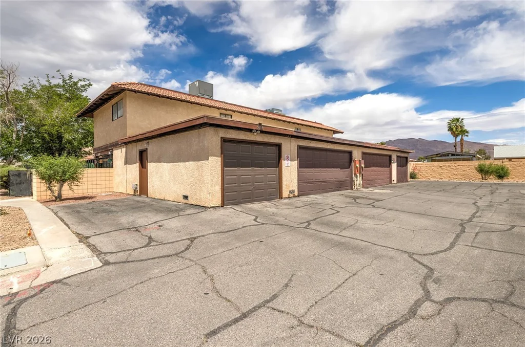 5107 Village, Las Vegas, NV 89142