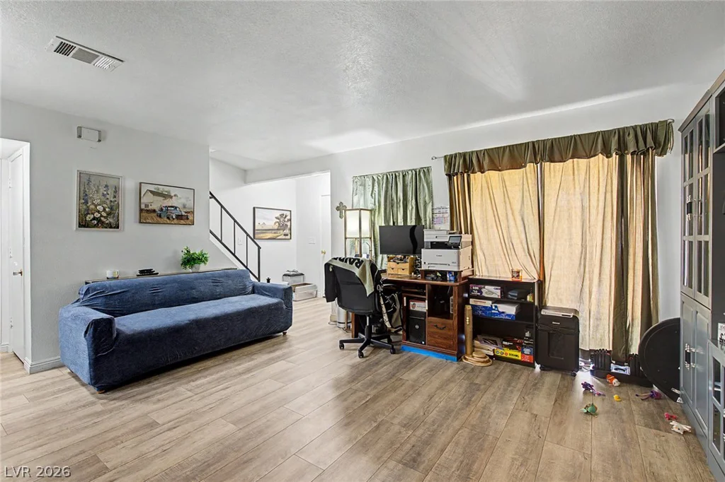 5107 Village, Las Vegas, NV 89142