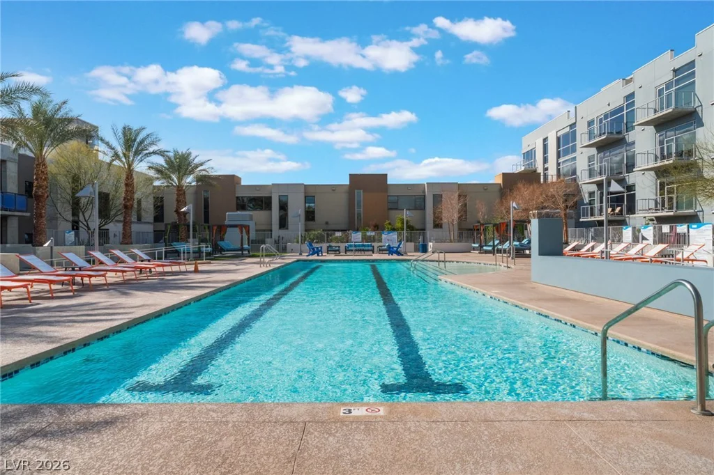 353 Bonneville, Las Vegas, NV 89101